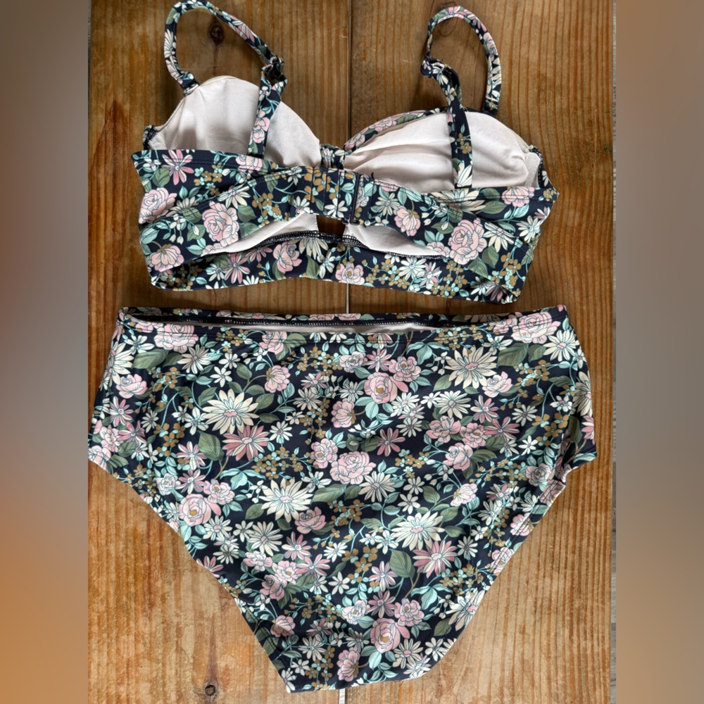Kona Sol Cottagecore Floral Print Women's Swimwear Set Top Medium Bottom Large - Picture 6 of 11